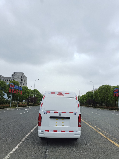 吉利純電動E6面包冷藏車