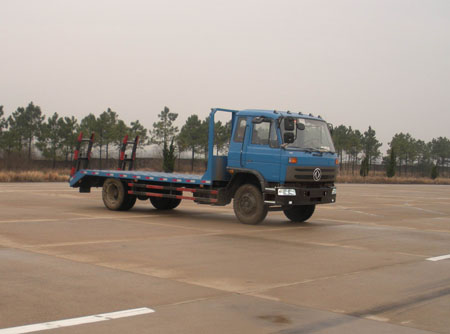 東風(fēng)153豪華駕駛室平板運輸車